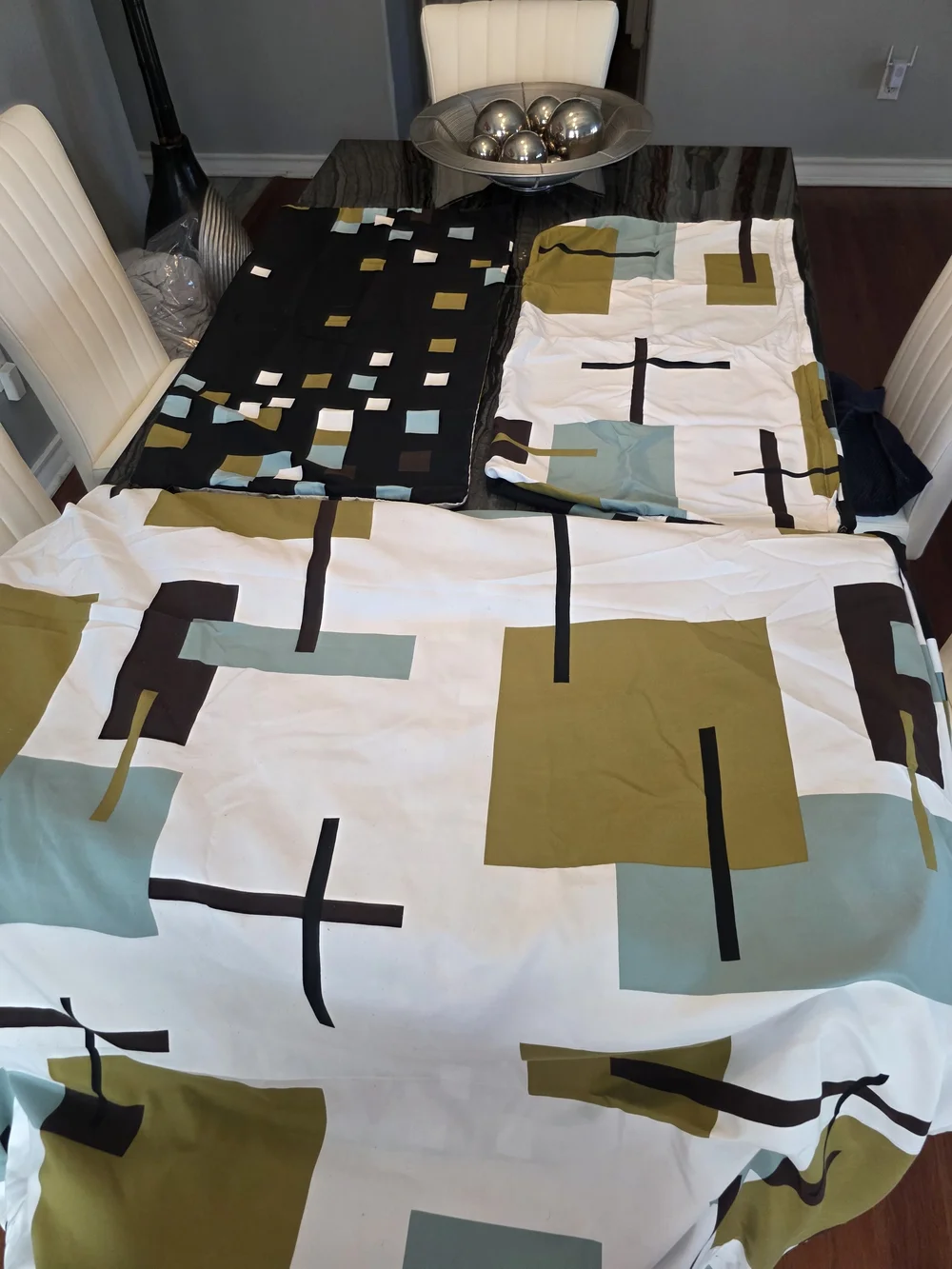 REVERSIBLE KING SIZE Geometric Duvet Cover Set +2 Shams Zero Stains Or Tears